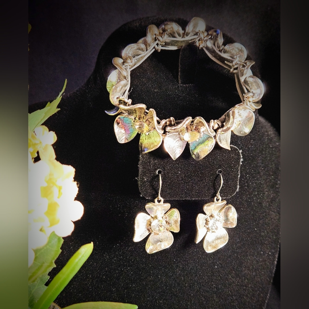 Silver Floral Bracelet with Earrings